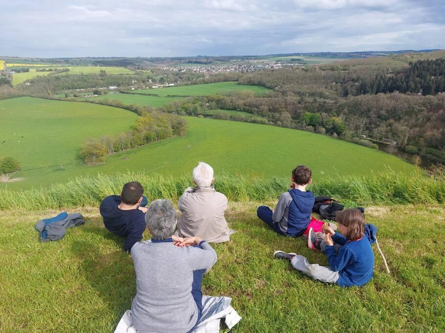 Vila Le Heron Thury-Harcourt-le-Hom Exteriér fotografie